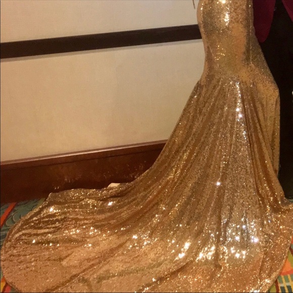 Elegant long gold sequence prom dress - Picture 7 of 7